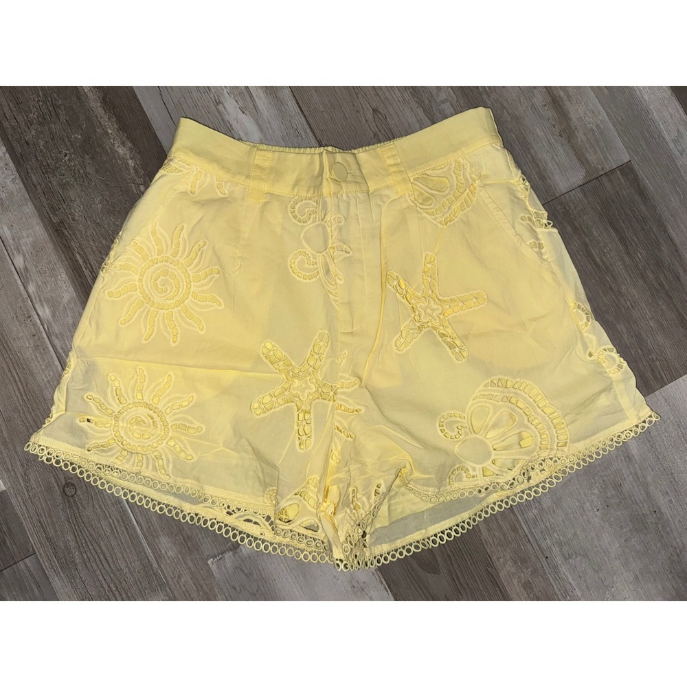 Entro Shorts Women Yellow Sun Starfish Eyelet Embroidery Small P29936 NWT